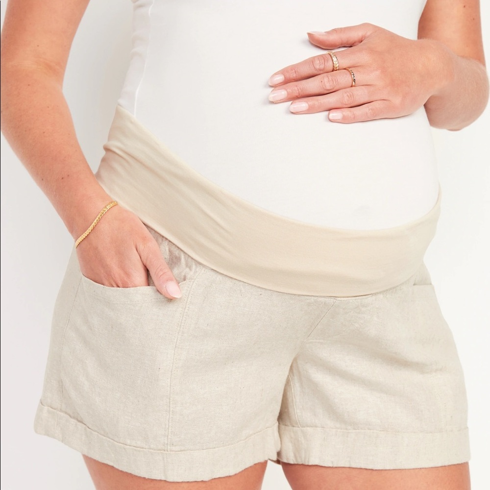 Maternity Rollover-Waist Linen-Blend Shorts 4-inch inseam NWT